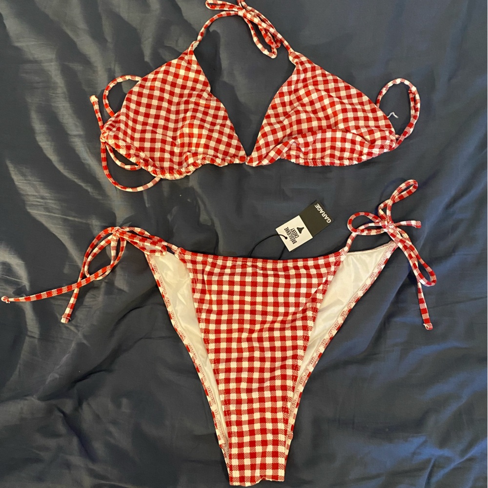 garage bikini